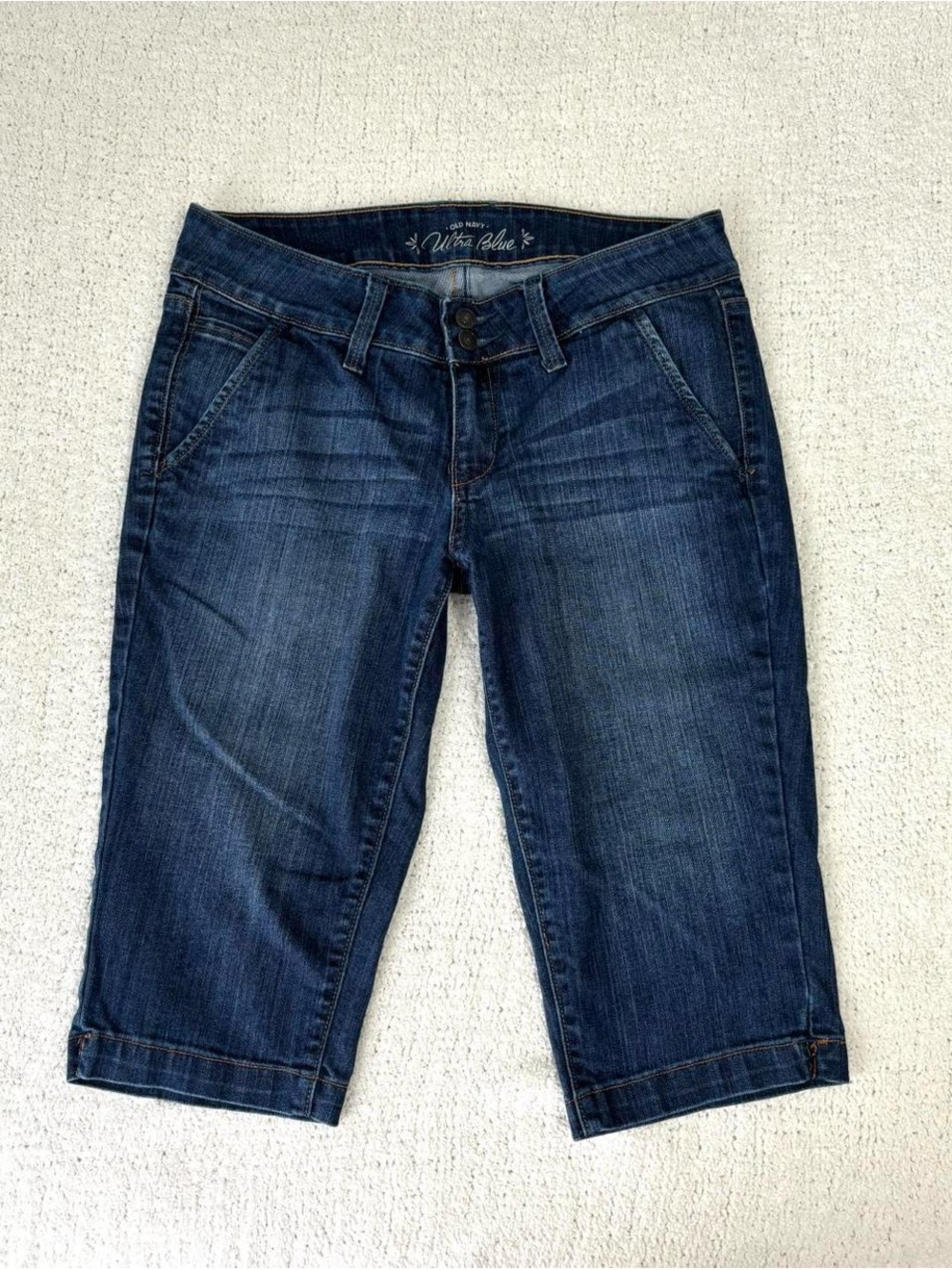 Y2K Old Navy low rise capris dark wash